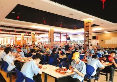 為什么大企業都選擇食堂外包？企業管理的深層考量與餐飲管理服務的價值